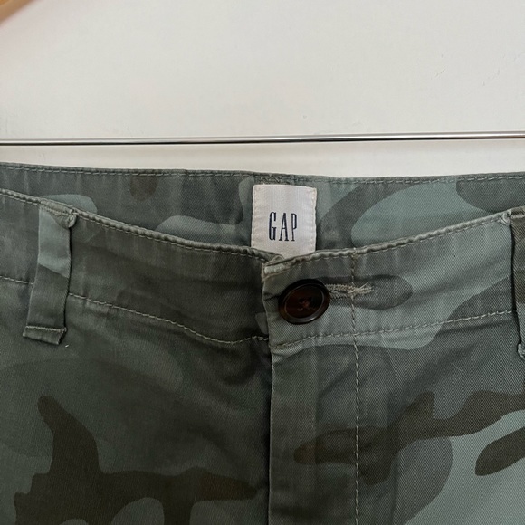 Gap khakis girlfriend chino - Picture 2 of 4